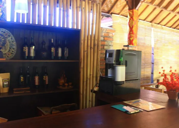 Bed & Breakfast Amartya Puri Green Villa